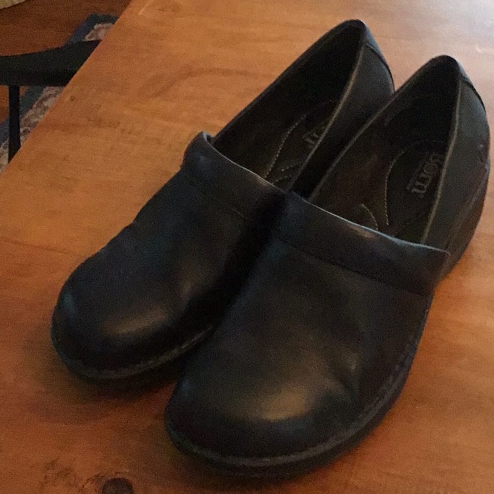Born clogs, women’s size 9, perfect condition never worn